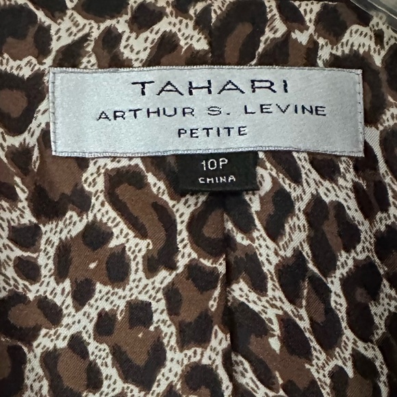 Tahari 2 Button Close Suit Jacket Leopard Print Lining Button Cuff Design - Picture 4 of 8